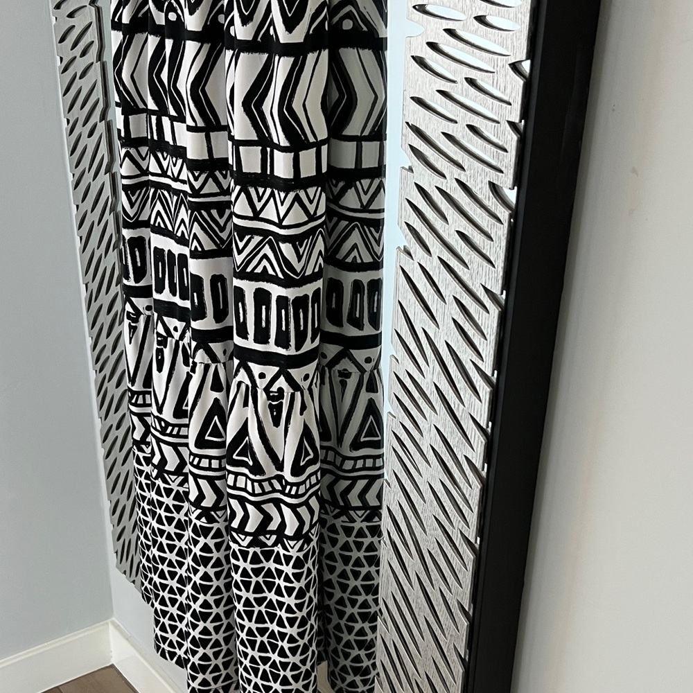 INC International Concepts Black and White Patterned Maxi Dress ! Stretchy ! - Picture 4 of 9